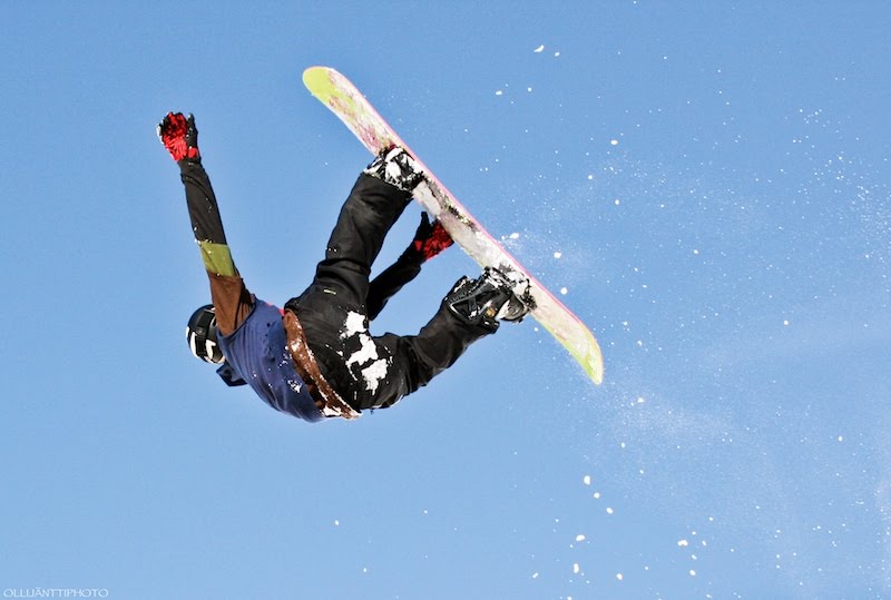 [Snowboarder1.jpg]