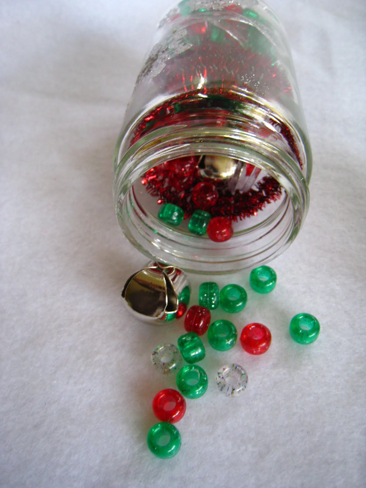 4 Crazy Kings Holiday Craft Kids Table Bead Jars