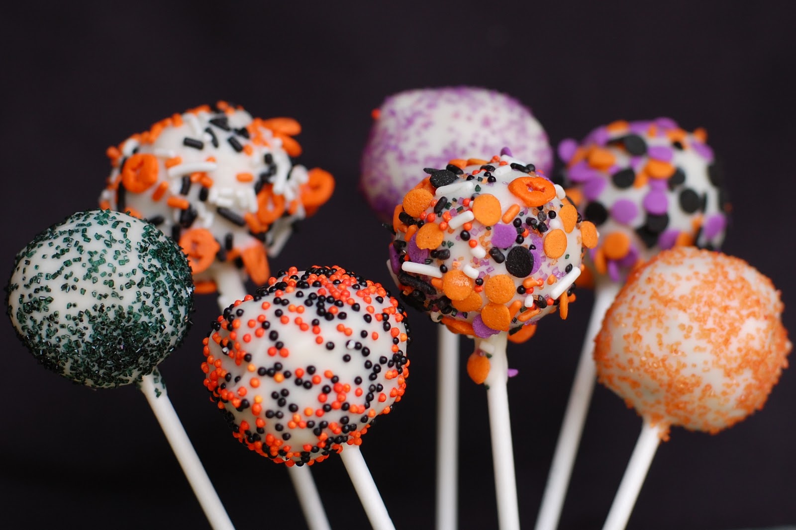 Barefoot and Baking: Cake Pops