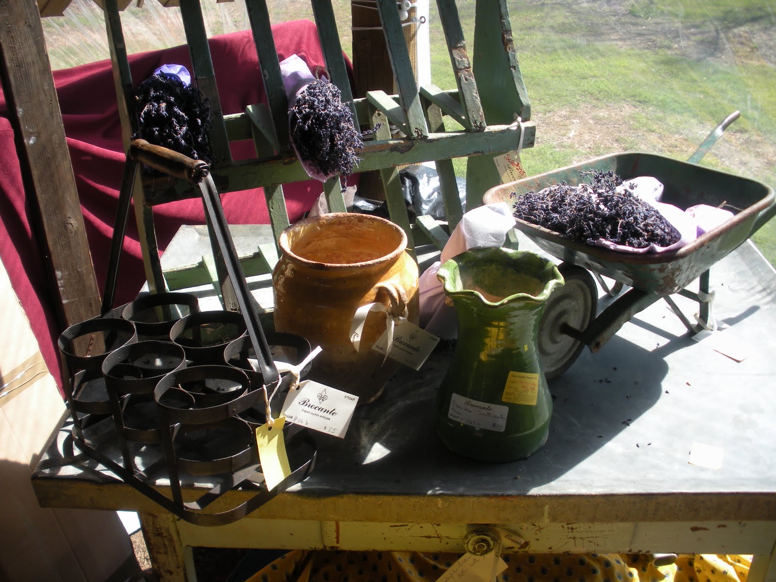 Beadboard UpCountry They're Back!!!!!!!!!! Round Top, and Antiques!!!