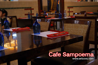 Ngafe di Caf Sampoerna