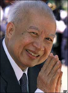 http://4.bp.blogspot.com/_8b4R5sEznho/SLigZysy6UI/AAAAAAAAE0o/lMvOO0uEfWQ/s400/Norodom_Sihanouk.jpg