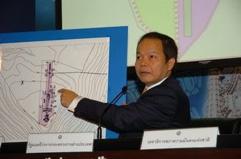Noppadon.pattama.explaining+the+preah+vi