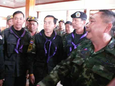 thai%2Bsoldiers-%2B4%2Bthai%2Bcaptured%2Bby%2Bcambodian%2Btroops%2Bduring%2Bfighting%2Bon%2B4.2.11%2Breleased%2B5.2.11.jpg