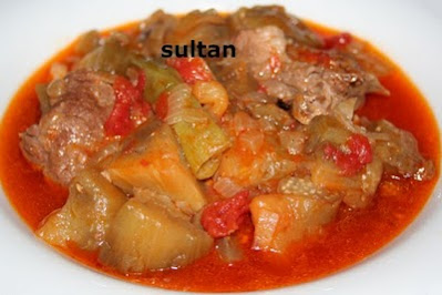 1/2 kg. kemikli et ile 1 kg. patlıcan yemeği - SULTAN YEMEK TARİFLERİ
