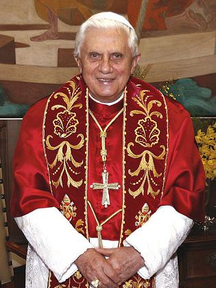 [papa-bento-xvi-chip-20090428113557.jpg]