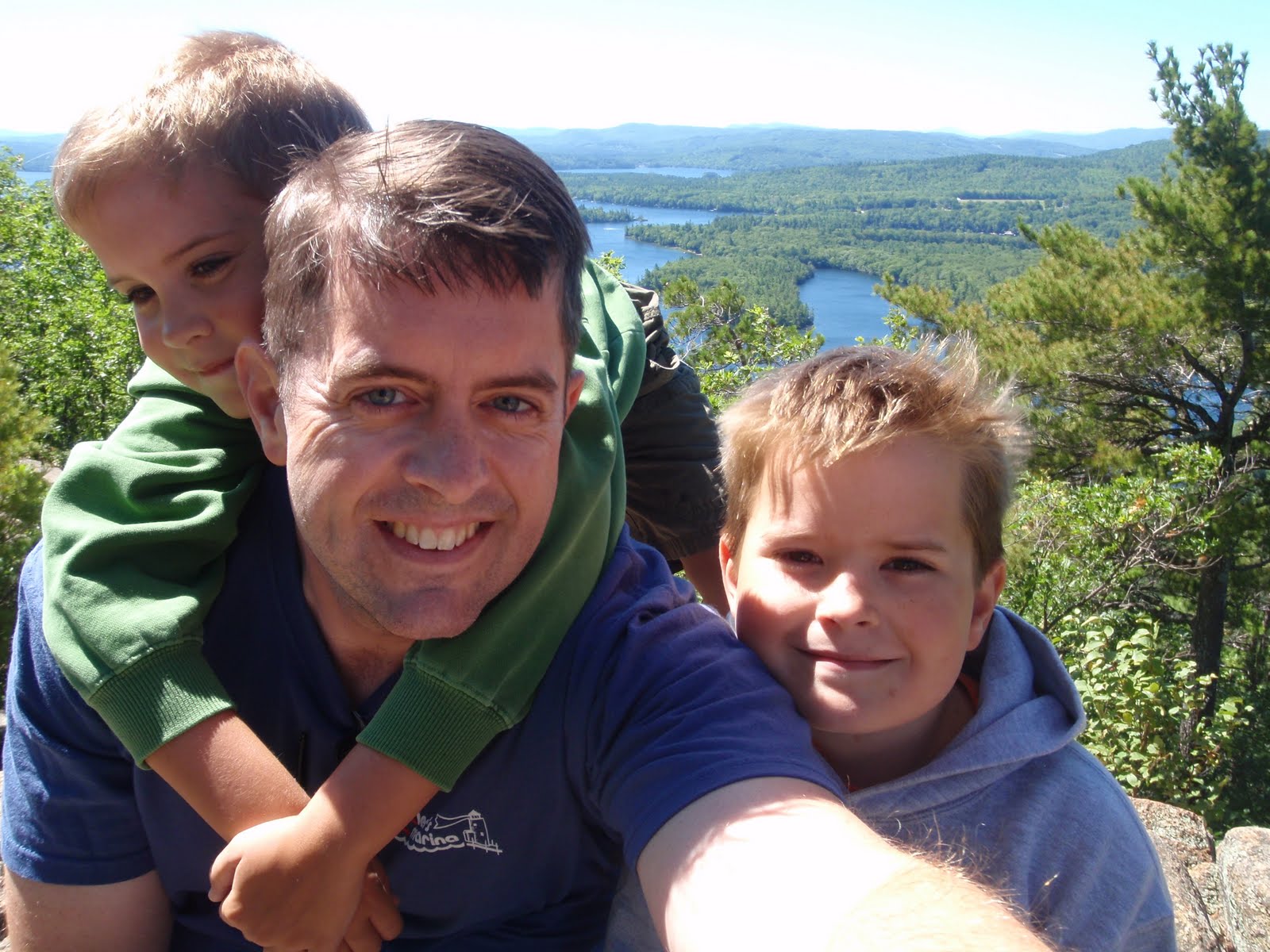 Blunoz Random Ramblings: West Rattlesnake Mountain Hike