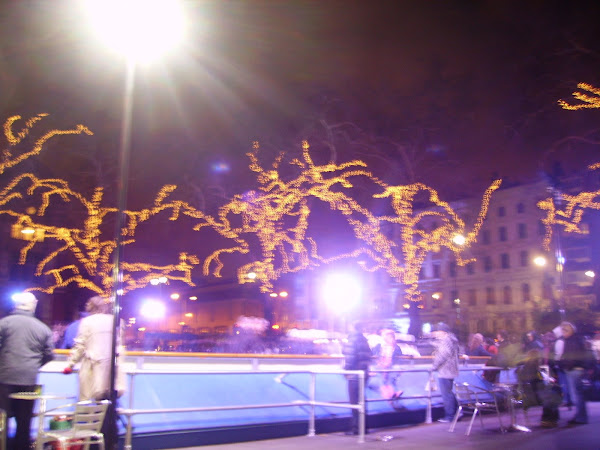This ice skating rink is near... a) the British Museum b) the Natural History Museum