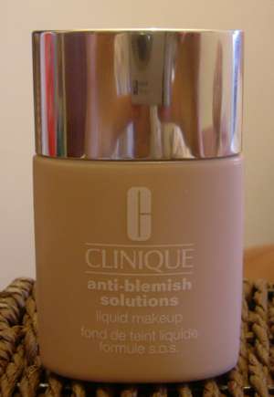 clinique anti blemish foundation alabaster