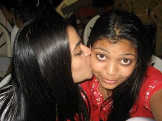 Sri Lankan Hot Girls Photos: Sri Lankan Girls Photos