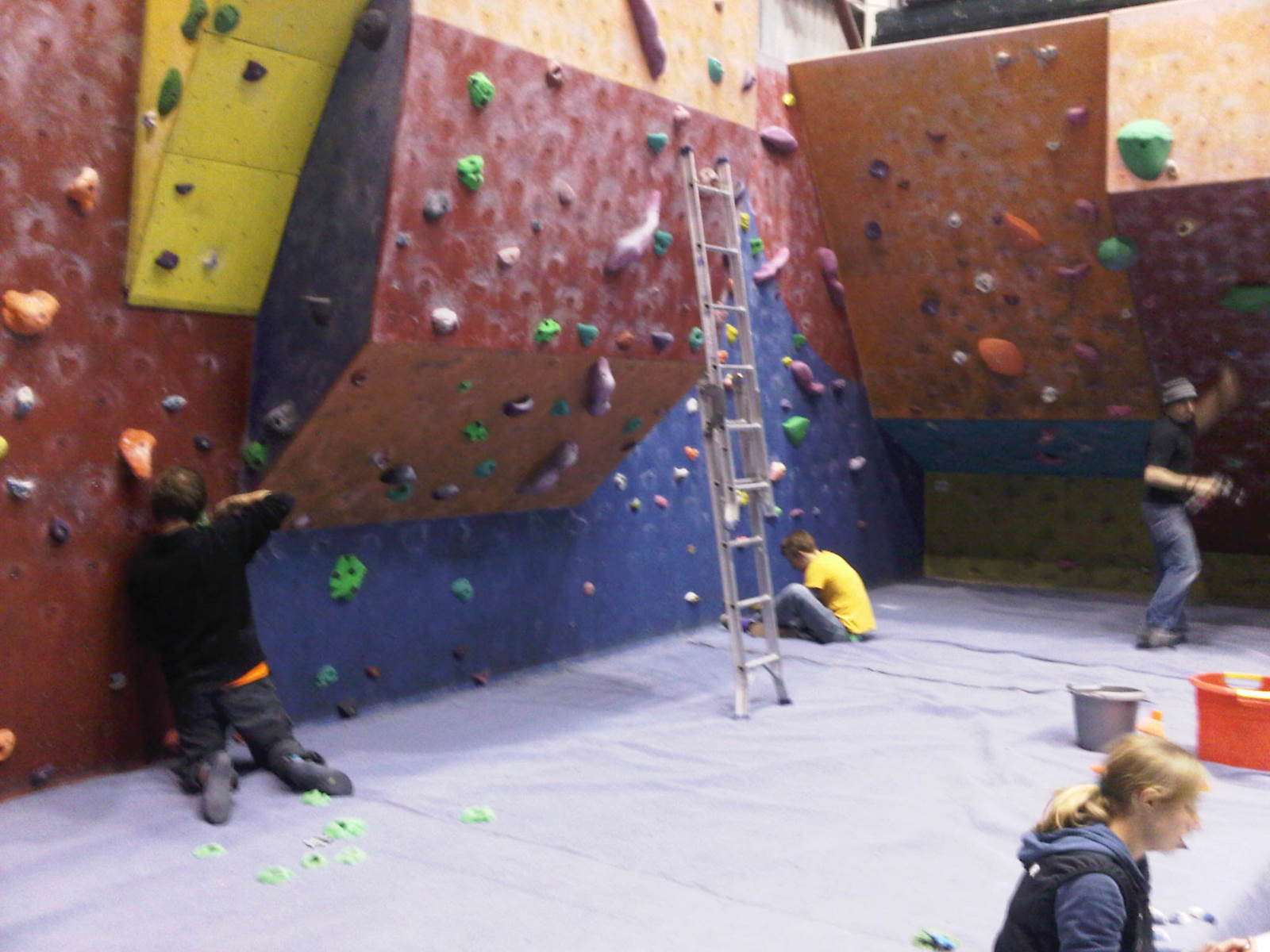 Reach Climbing Coach Coaching at Transition Extreme in Aberdeen