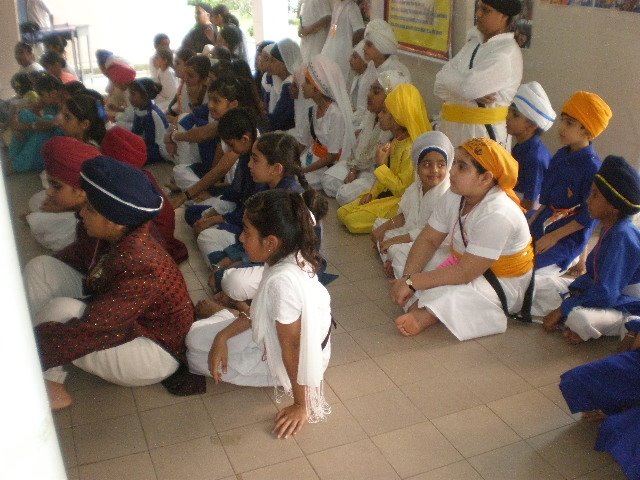 [PC265738.JPG]