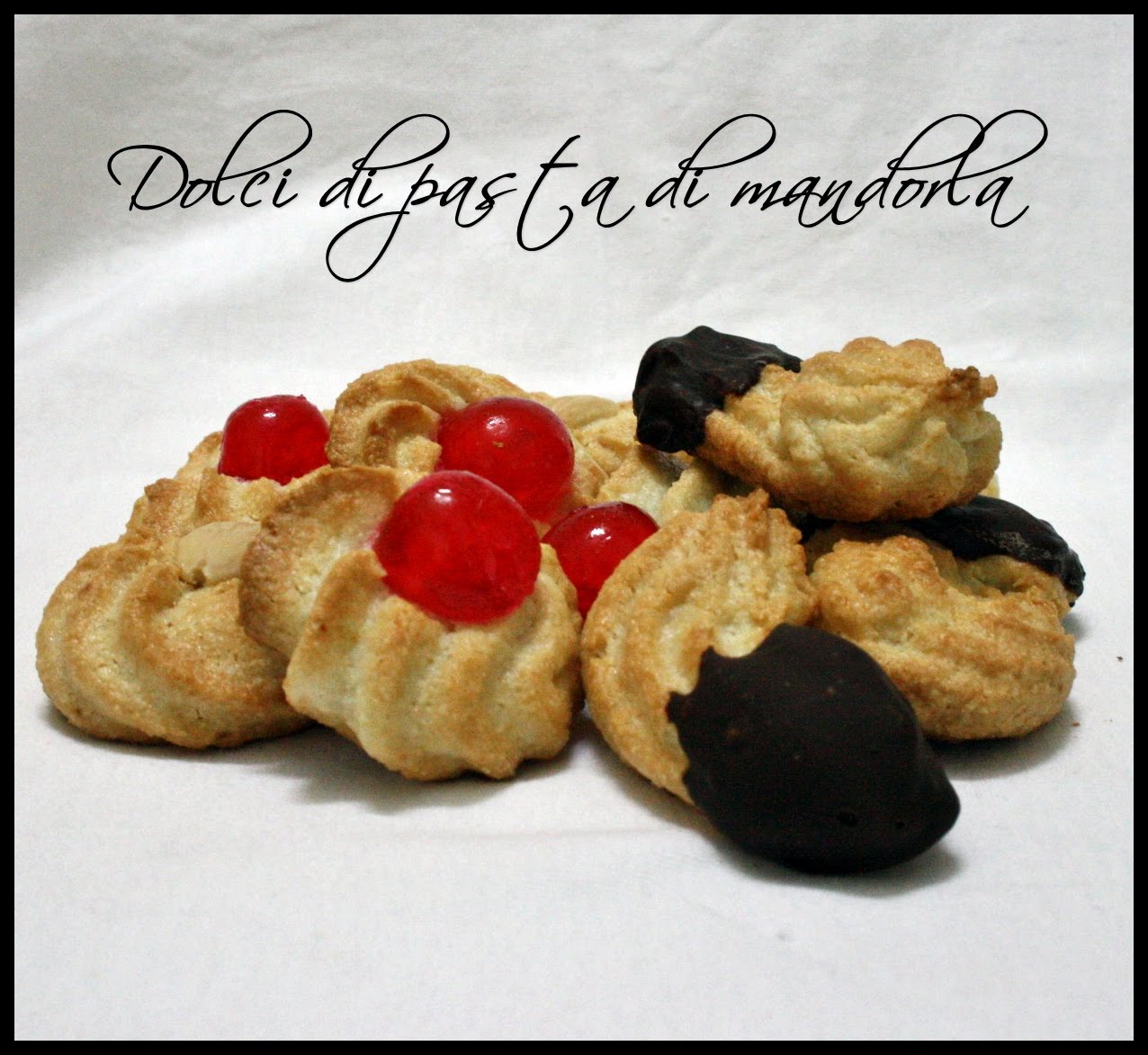 Semplicemente Dolci di pasta di mandorla cotti