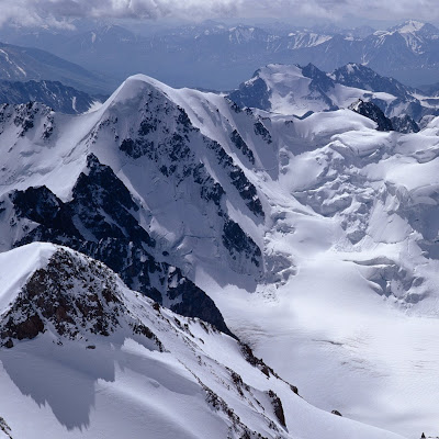 Snow mountains winter download free wallpapers for Apple iPad