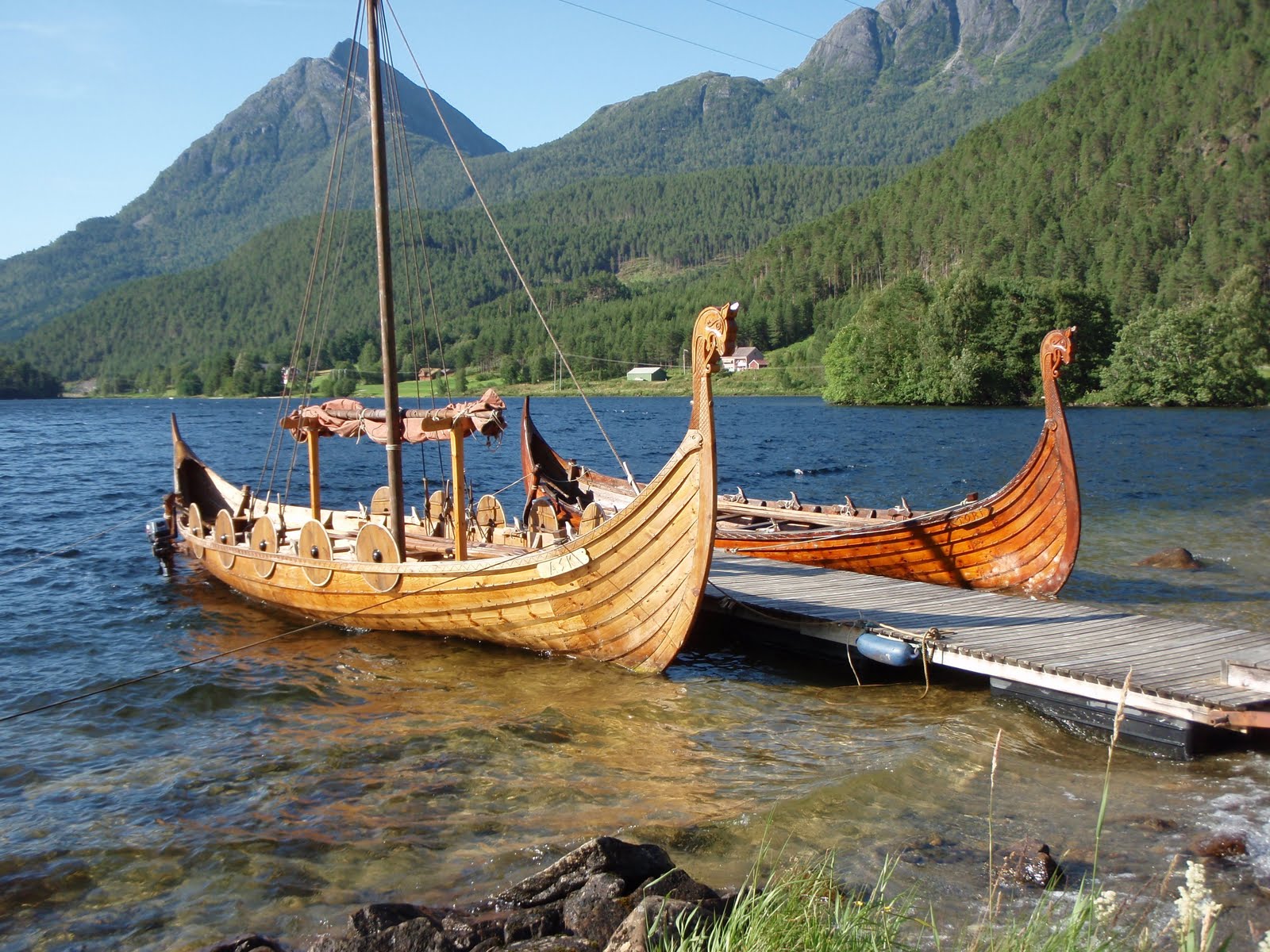 How to make a model viking boat