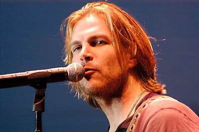 Jacks down. Milky chance cold summer breeze. Jacks down. Lay down песня. Lie down песня.