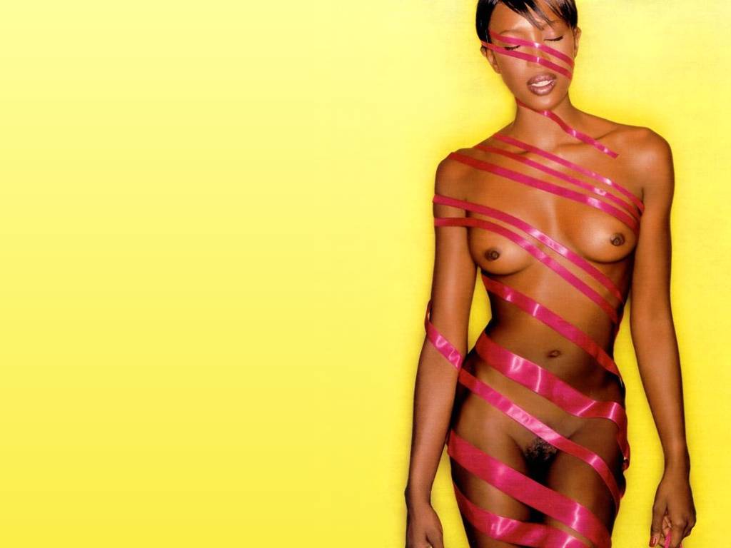 http://4.bp.blogspot.com/_9LIzb2Wsm2Q/TKUAEyKZYPI/AAAAAAAAAKc/5K01I7o7Cuk/s1600/Naomi-Campbell-naked.jpg