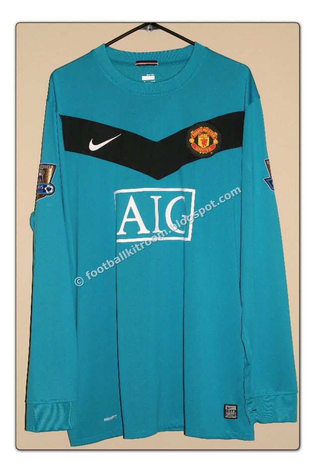united goalkeeper kit