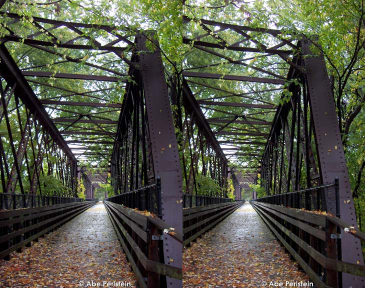 [071027-Northampton-MA--Norwottuck-Rail-Trail--CT-River-bridge-4-X-C-BLOG.jpg]