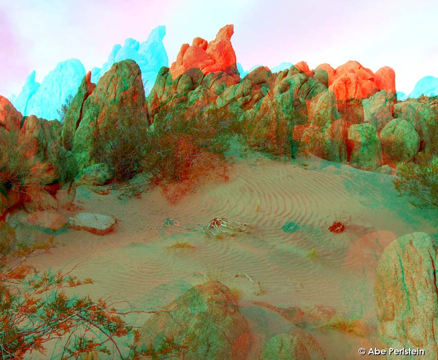 [070102-Antelope-Valley-Indian-Museum--rocks-and-dune-ANA-C-BLOG.jpg]