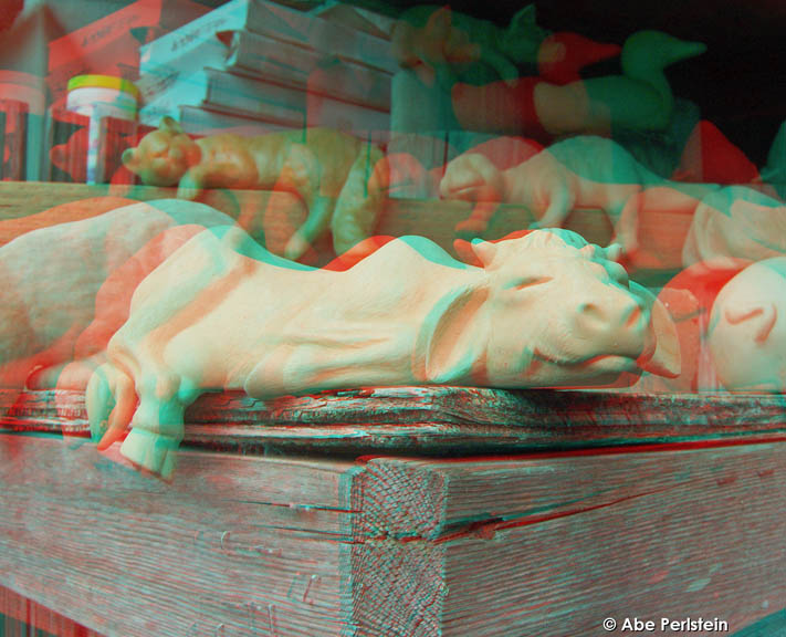 [070429-Morro-Bay--Garden-Gallery--sleeping-cow-ANA-C-BLOG.jpg]