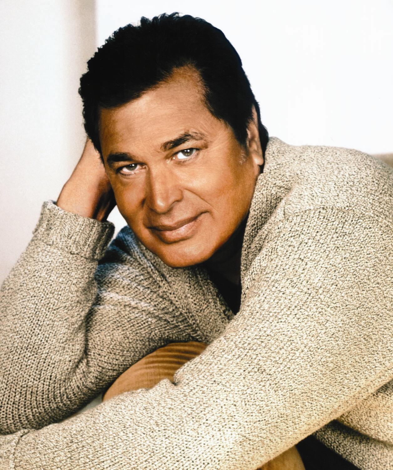 http://4.bp.blogspot.com/_9UxHwUfG2qQ/TJhrFK1Jj3I/AAAAAAAADgc/IjtCQWnLqd0/s1600/engelbert-humperdinck.jpg