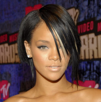 Rihanna Sporting New Hairstyle. Photographed walking through Honolulu