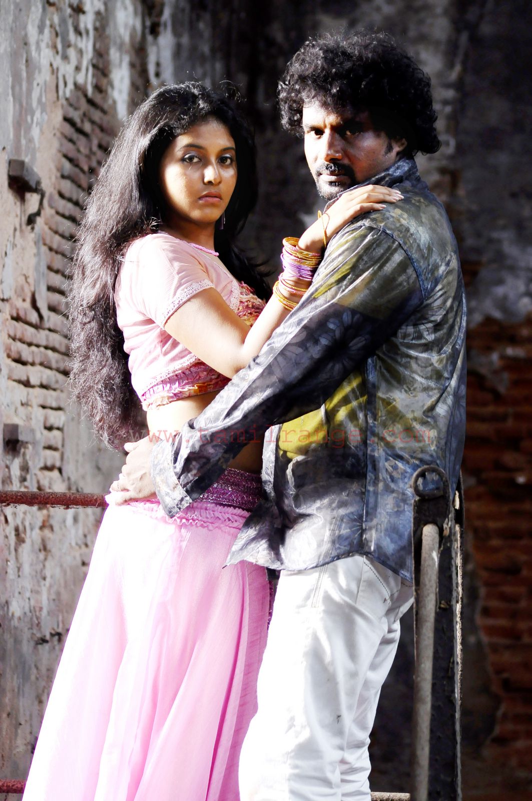 karungali tamil movie still.