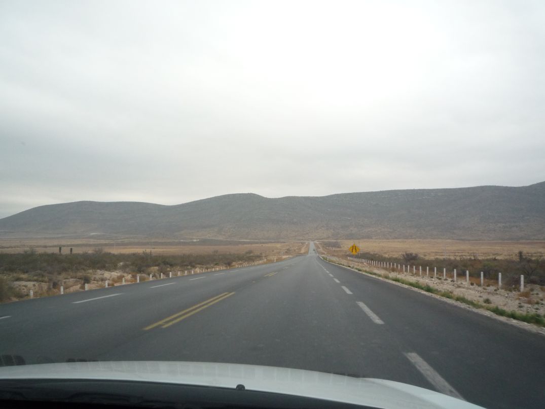 [road_01.jpg]