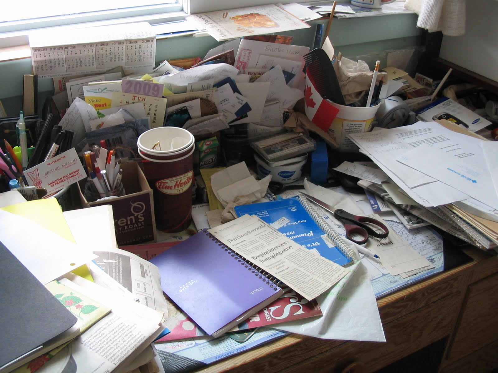 [messy+desk++2.jpg]