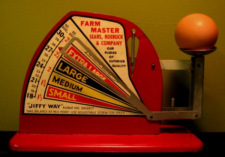 Vintage Metal Egg Scale/Egg Grader, Oakes Mfg Co, Tipton Indiana