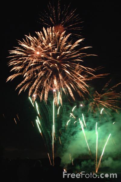 [11_07_51---Fireworks_web.jpg]