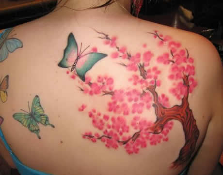tatuaje foto flor. sol y luna tatuajes. Como se borra un tatuaje ? Como se borra un tatuaje ?