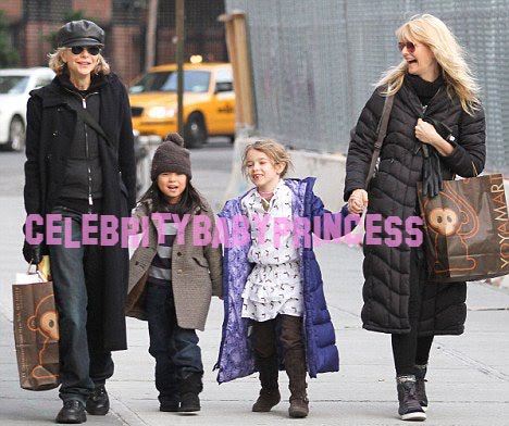 Celebritie's Princesses 2: Daisy True Ryan