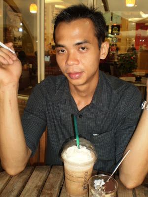 L.O.V.3: Chill @ Starbucks,Bukit Tinggi
