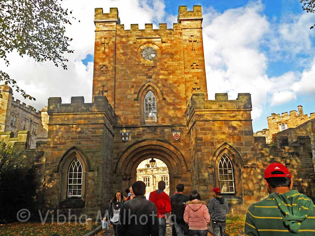 Entrance to Durham Castle Entrance to Durham Castle