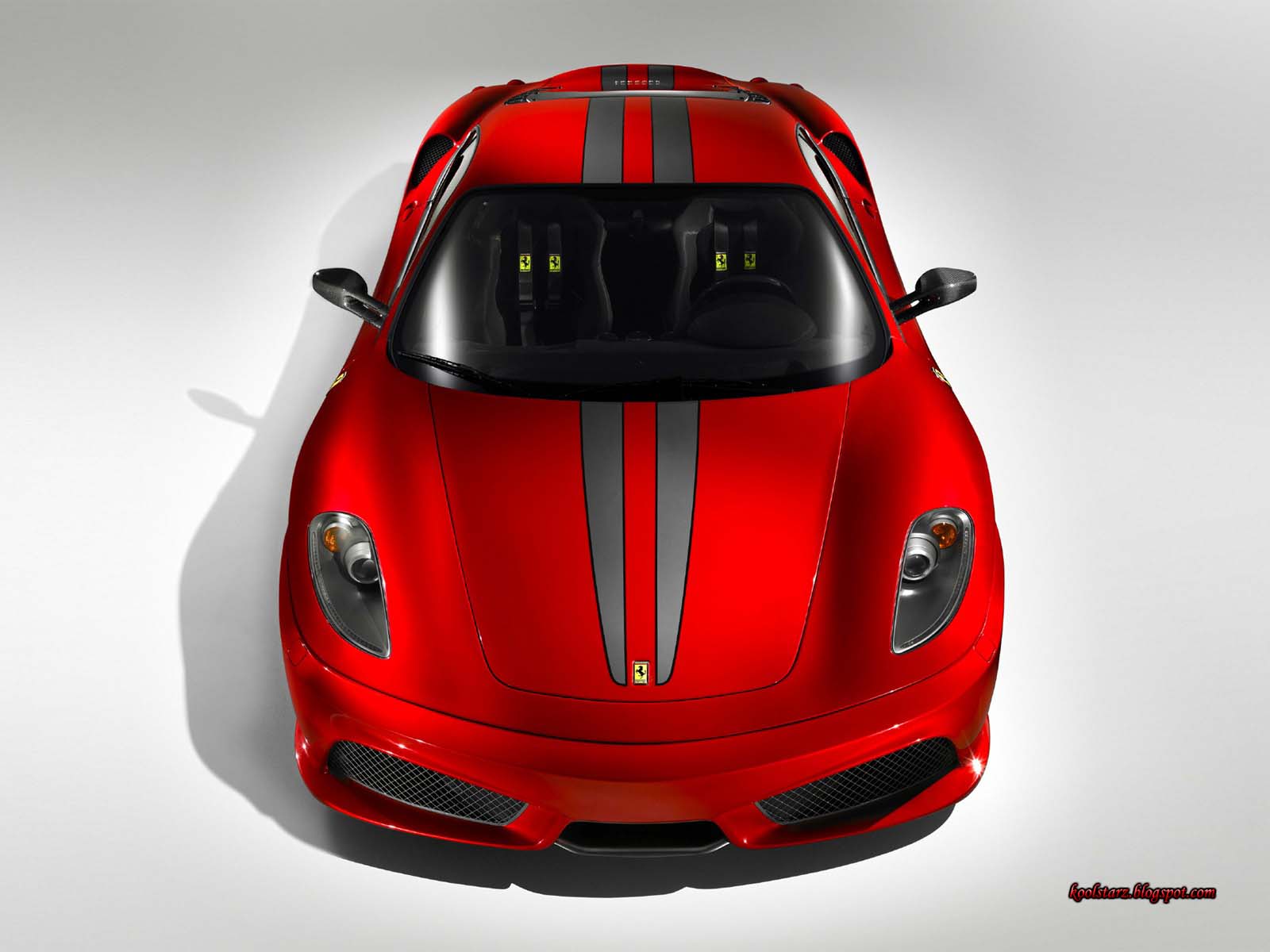 [Ferrari+(5).jpg]