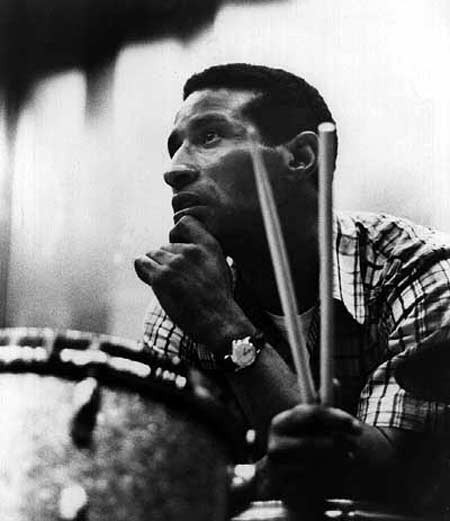 [maxroach.jpg]