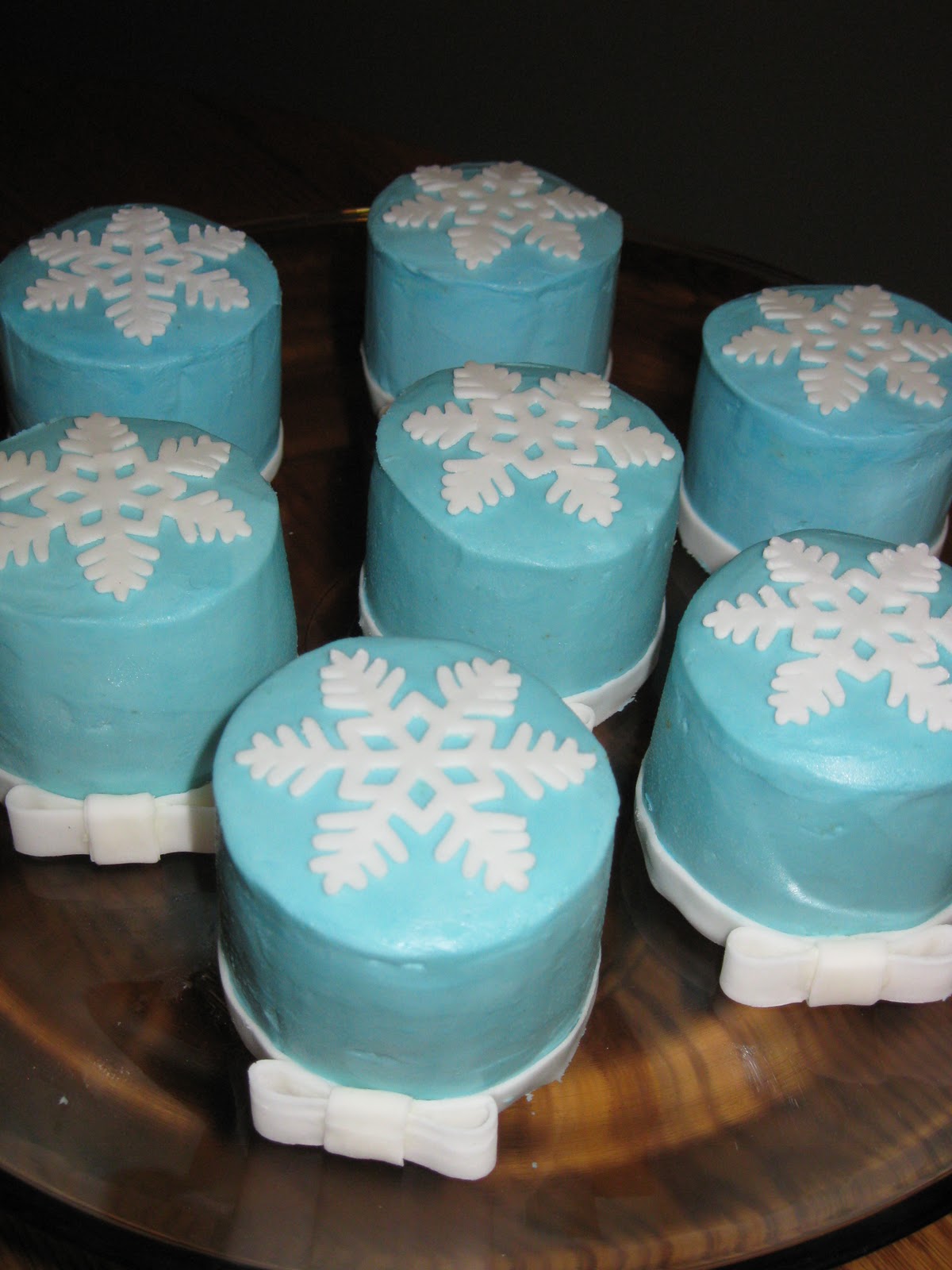 Snow Cakes