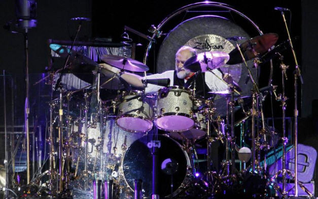 [15Fleetwood+Mac+Wembley+Arena+10.30.09.jpg]