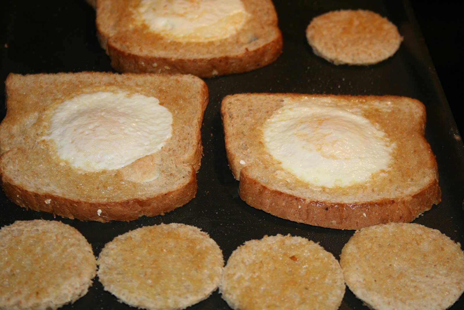 Janis Cooks Egg In A Basket