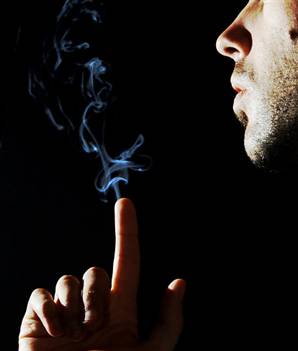 [smoking-gun+2+iyi.widec.jpg]