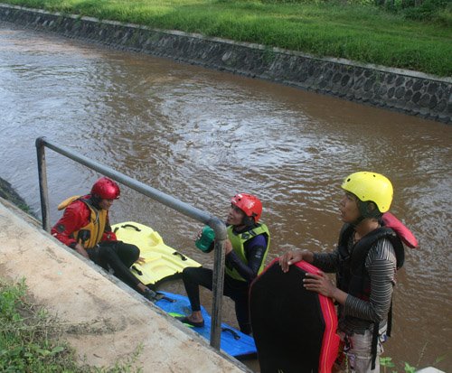 [bodyboar+susur+vanderwijck+1.jpg]