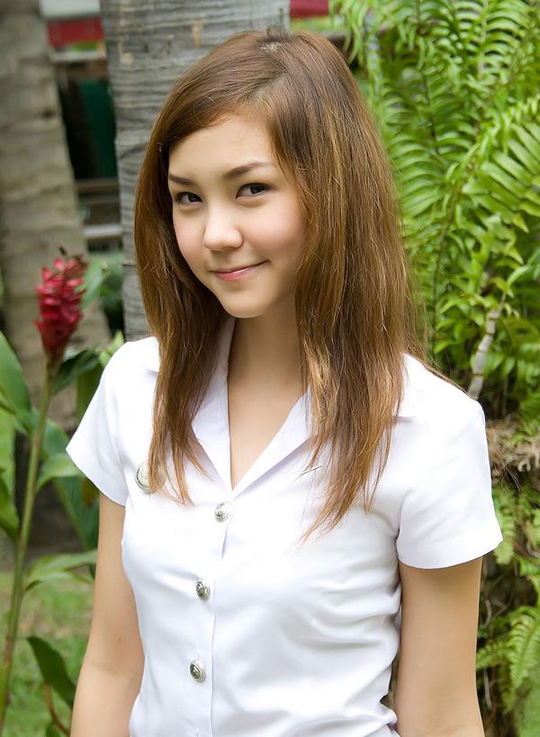 Thai University Girl Freshly Nisit