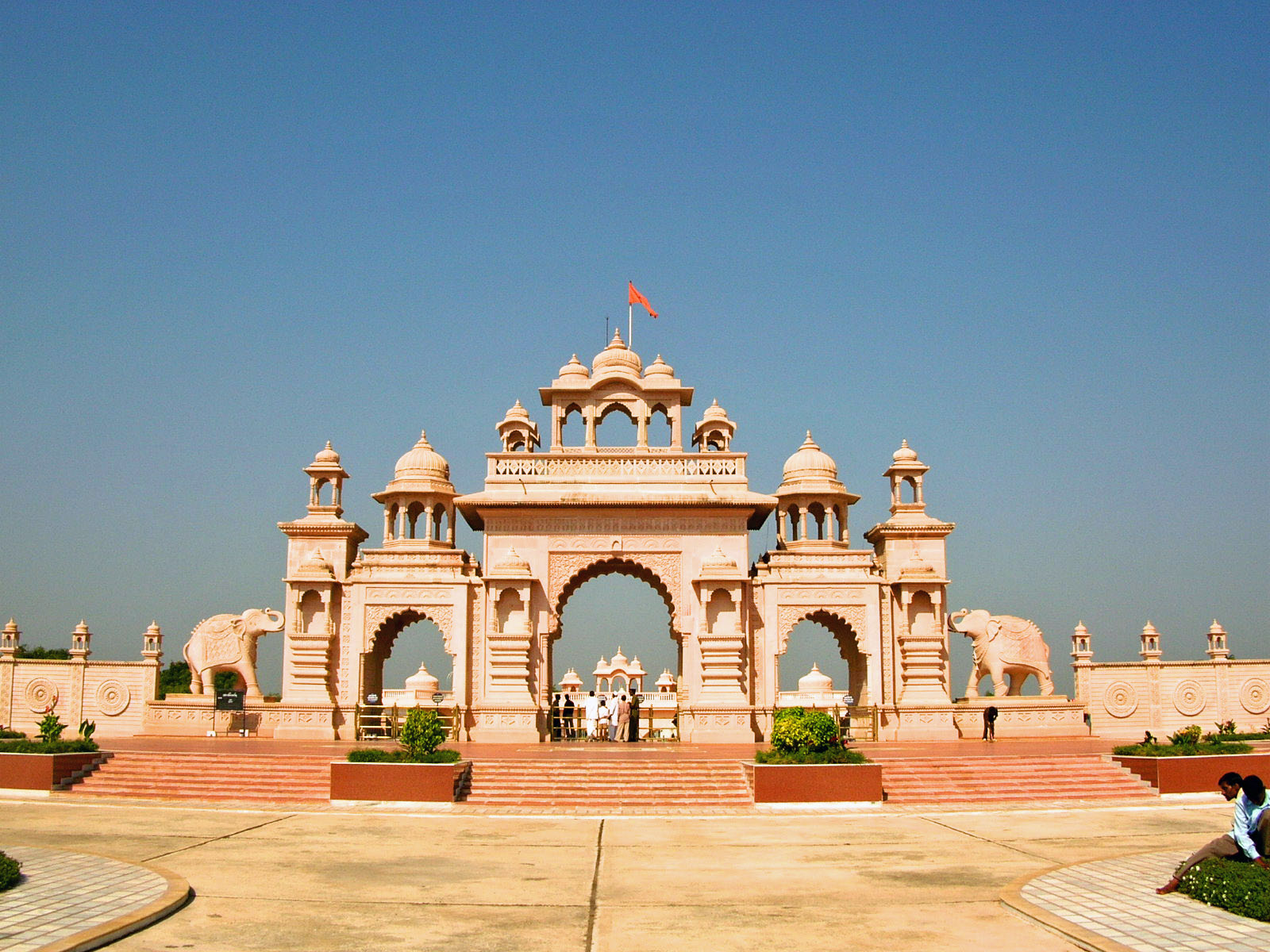 places to visit near shegaon
