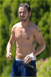 Shia LaBeouf y Megan Fox: Shia LaBeouf ¡Otra vez sin camiseta!