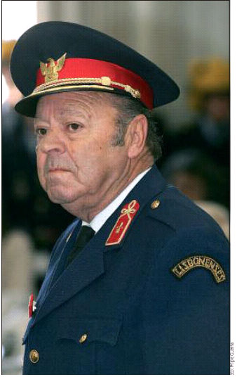 [FrançadeSousaretrato.jpg]