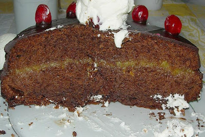 Corte+de+Tarta+Sacher.jpg