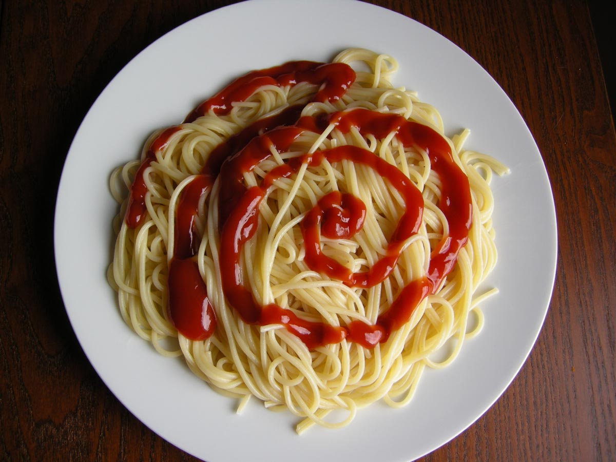 pastasciutta: Pasta #18 mit Ketchup, Hopfen und Malz mit Zitronengeschmack