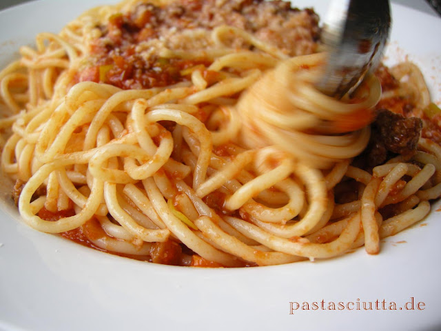 Spaghetti mit Hackfleischsauce